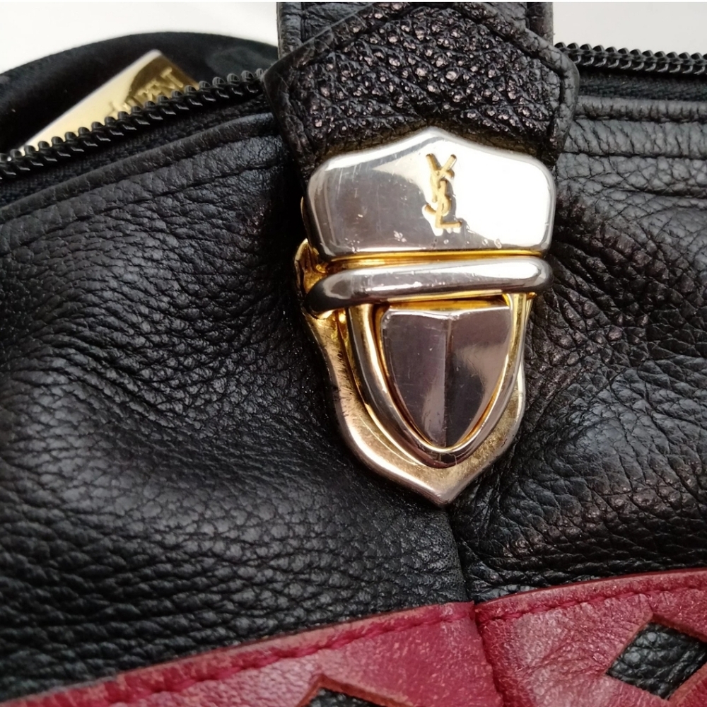 Black and Red Leather Shoulder Bag - Picture 9 of 9